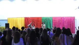 Ícones do Axé Music se apresentaram em jantar-show beneficente na Cidade da Luz