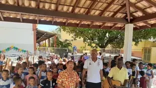 A Escola Carlos Murion realiza o Festival nossas raízes